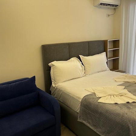 D&D Hotel Shëngjin Zewnętrze zdjęcie