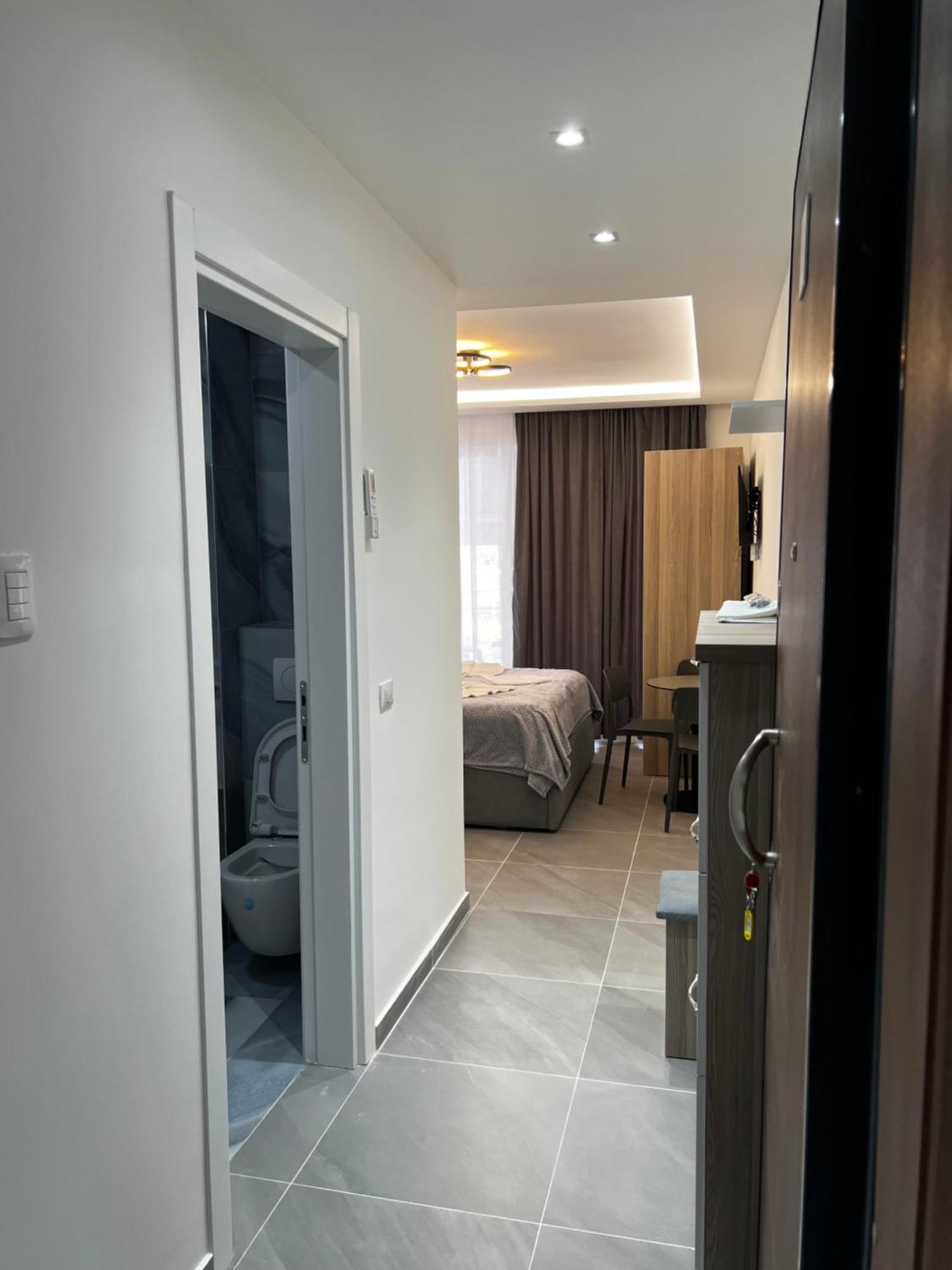 D&D Hotel Shëngjin Zewnętrze zdjęcie