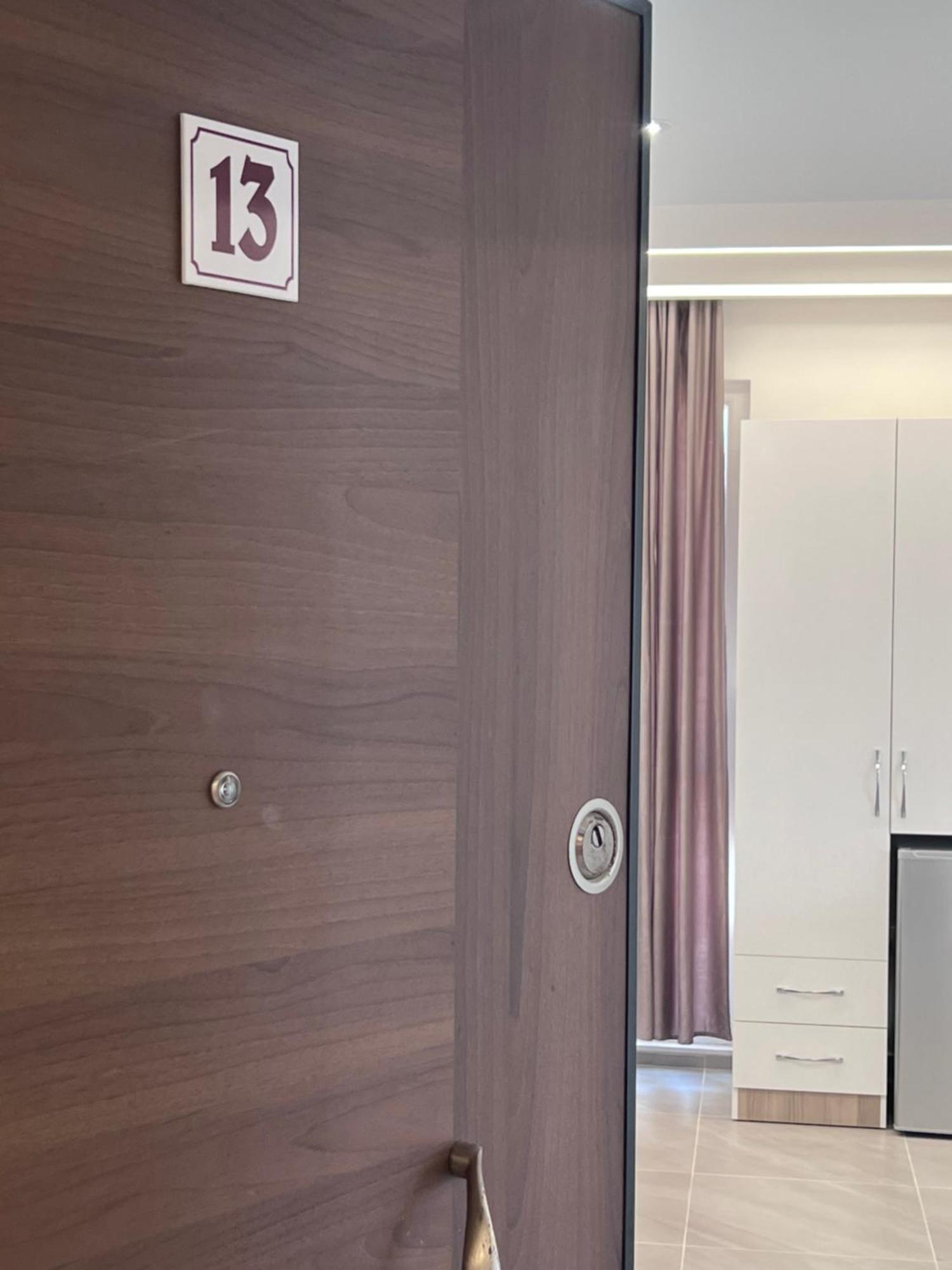 D&D Hotel Shëngjin Zewnętrze zdjęcie
