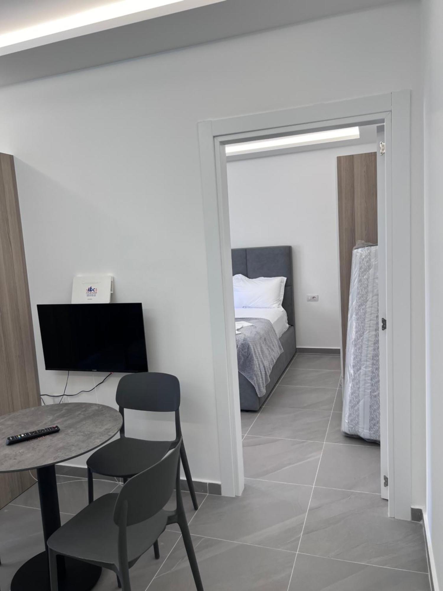 D&D Hotel Shëngjin Zewnętrze zdjęcie